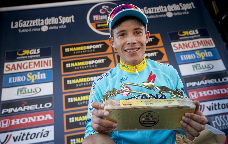 米兰,都灵,阿斯塔纳,洛佩兹,阿鲁,伍兹,公路车 米兰,都灵,阿斯塔纳,洛佩兹,阿鲁,伍兹,公路车