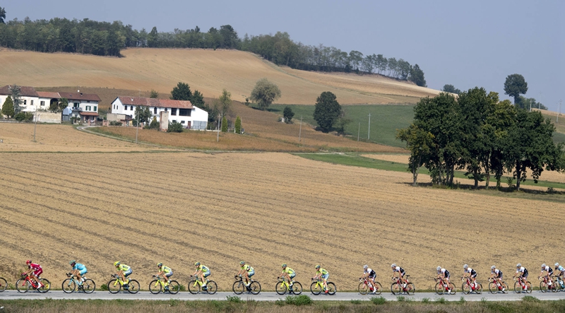 米兰,都灵,阿斯塔纳,洛佩兹,阿鲁,伍兹,公路车 米兰,都灵,阿斯塔纳,洛佩兹,阿鲁,伍兹,公路车