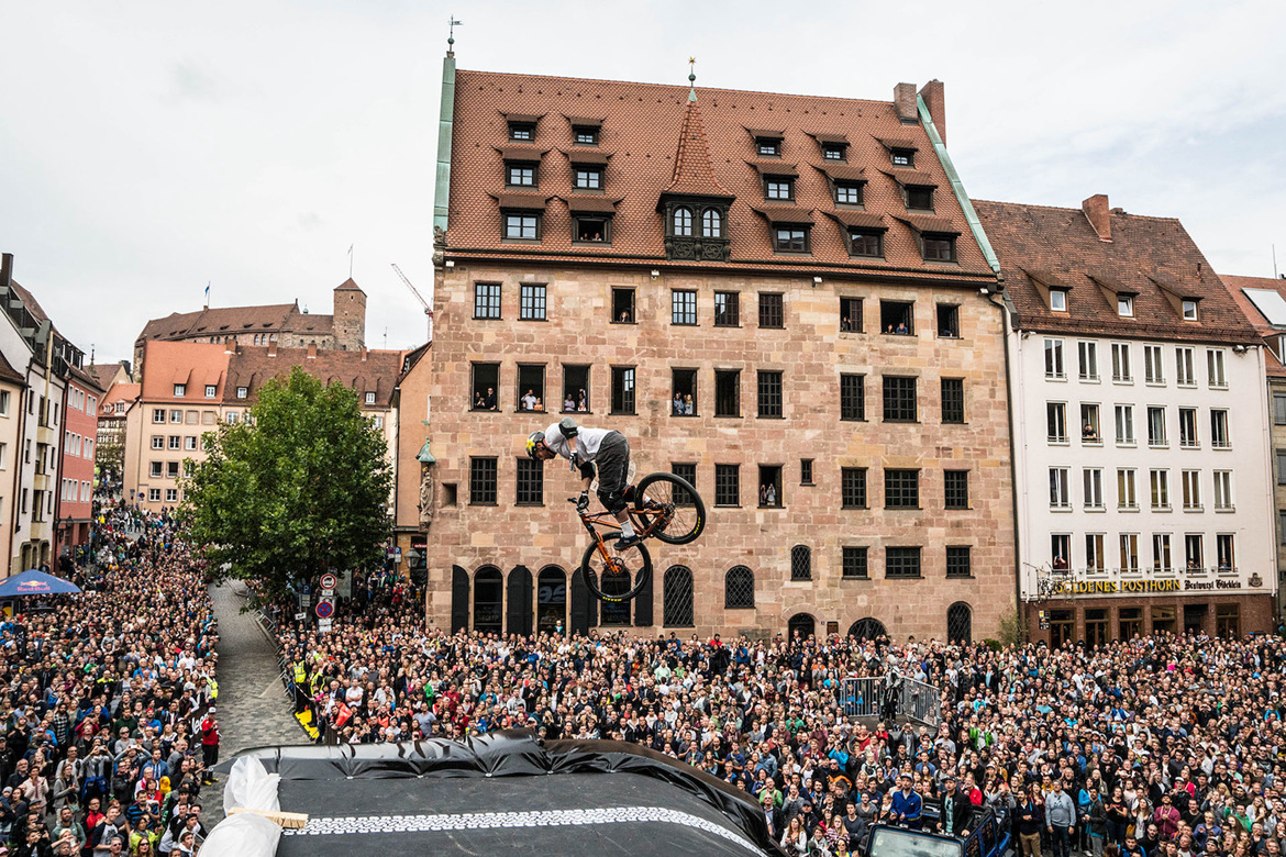 红牛城市自由式极限单车大赛 红牛城市自由式极限单车大赛