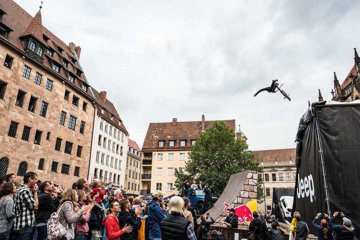 红牛城市自由式极限单车大赛 红牛城市自由式极限单车大赛