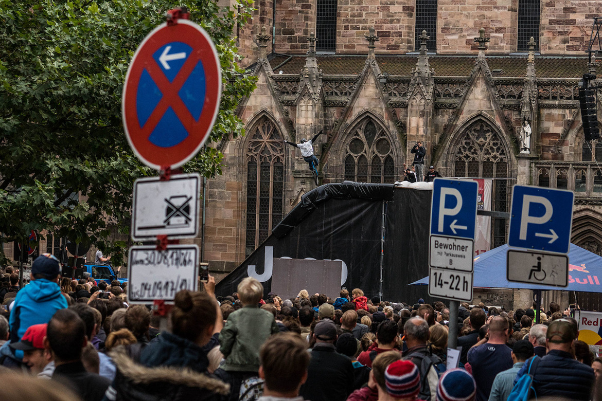 红牛城市自由式极限单车大赛 红牛城市自由式极限单车大赛