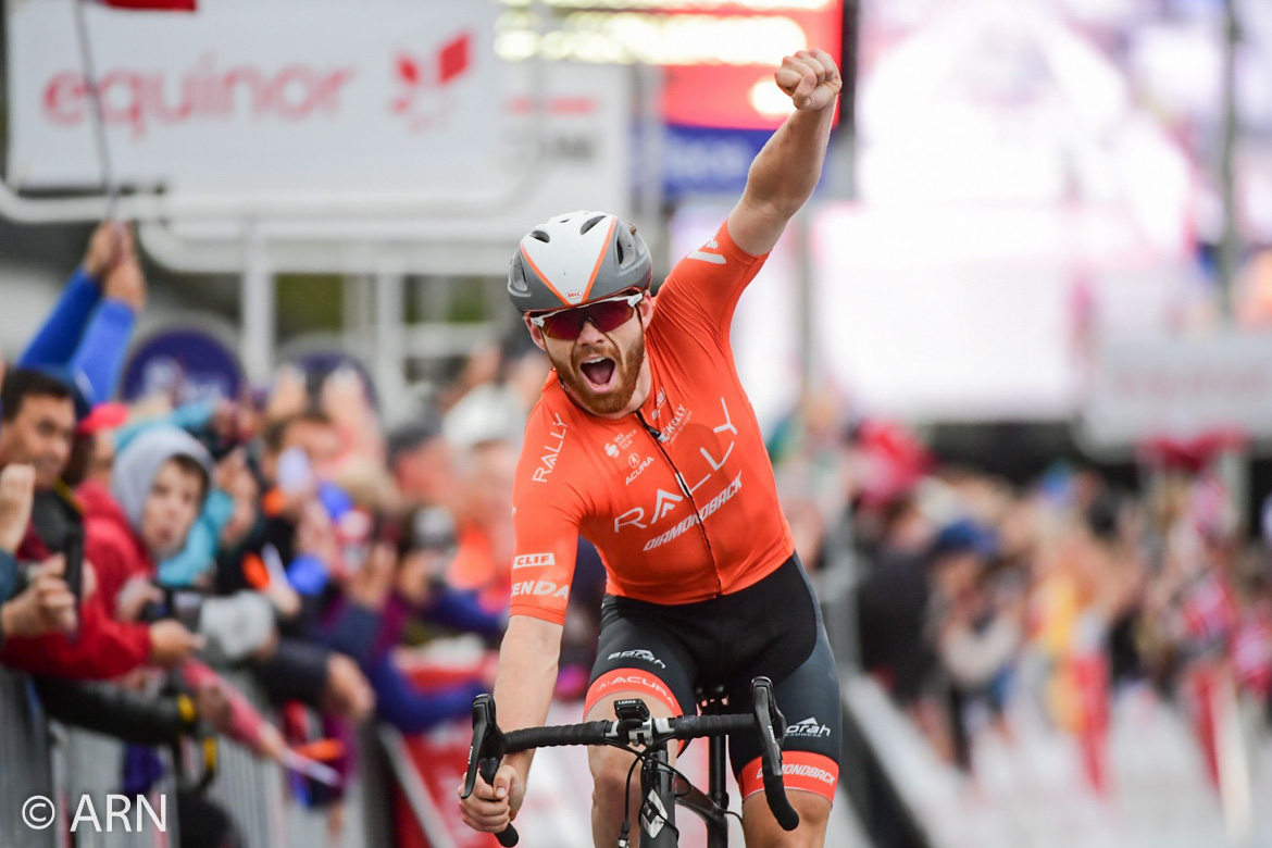 环挪威,乔伊斯 环挪威,乔伊斯