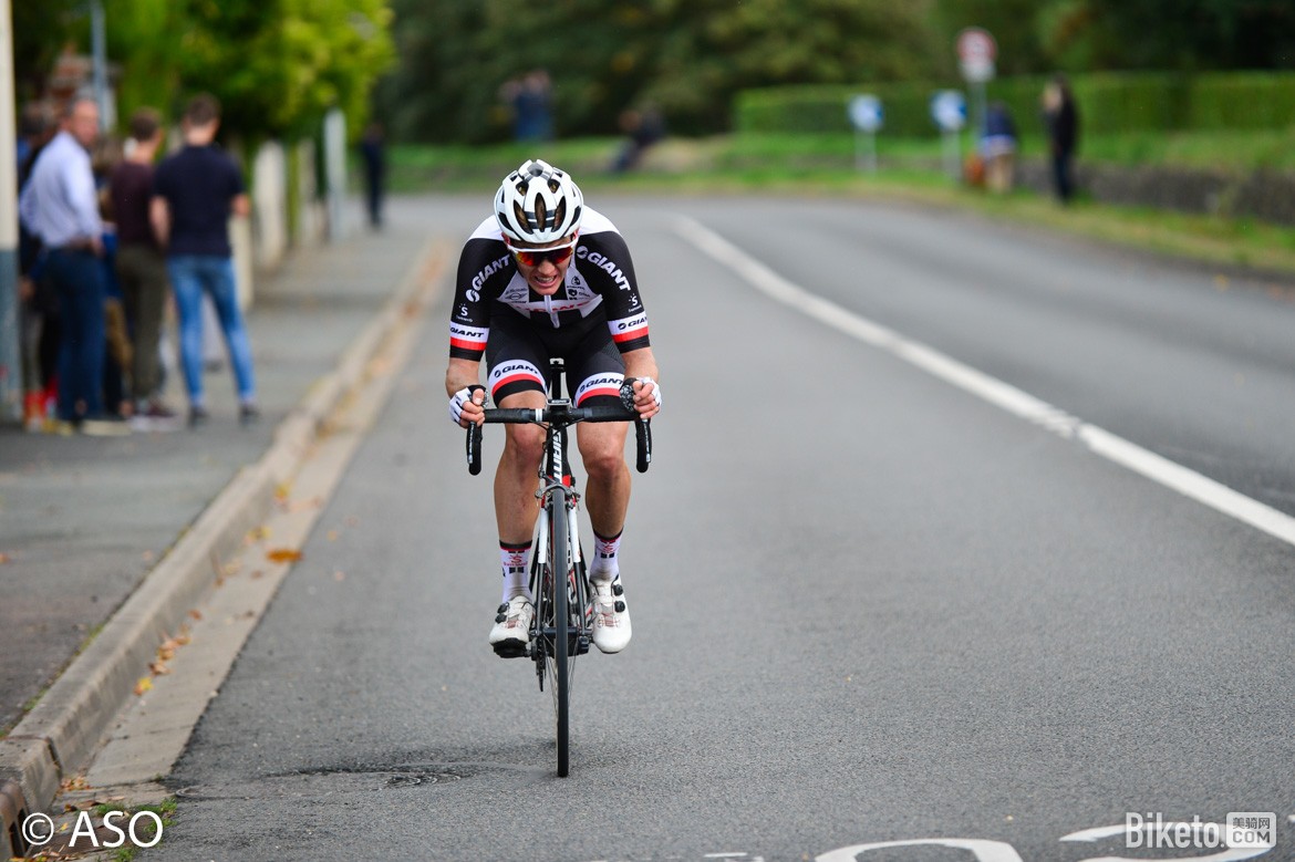 巴黎图尔,安德森 巴黎图尔,安德森