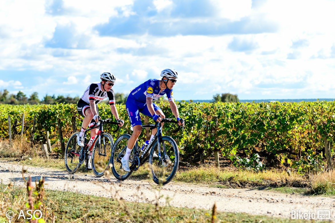 巴黎图尔,特普斯特拉,安德森 巴黎图尔,特普斯特拉,安德森