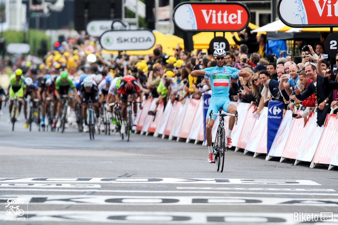 ����,�����