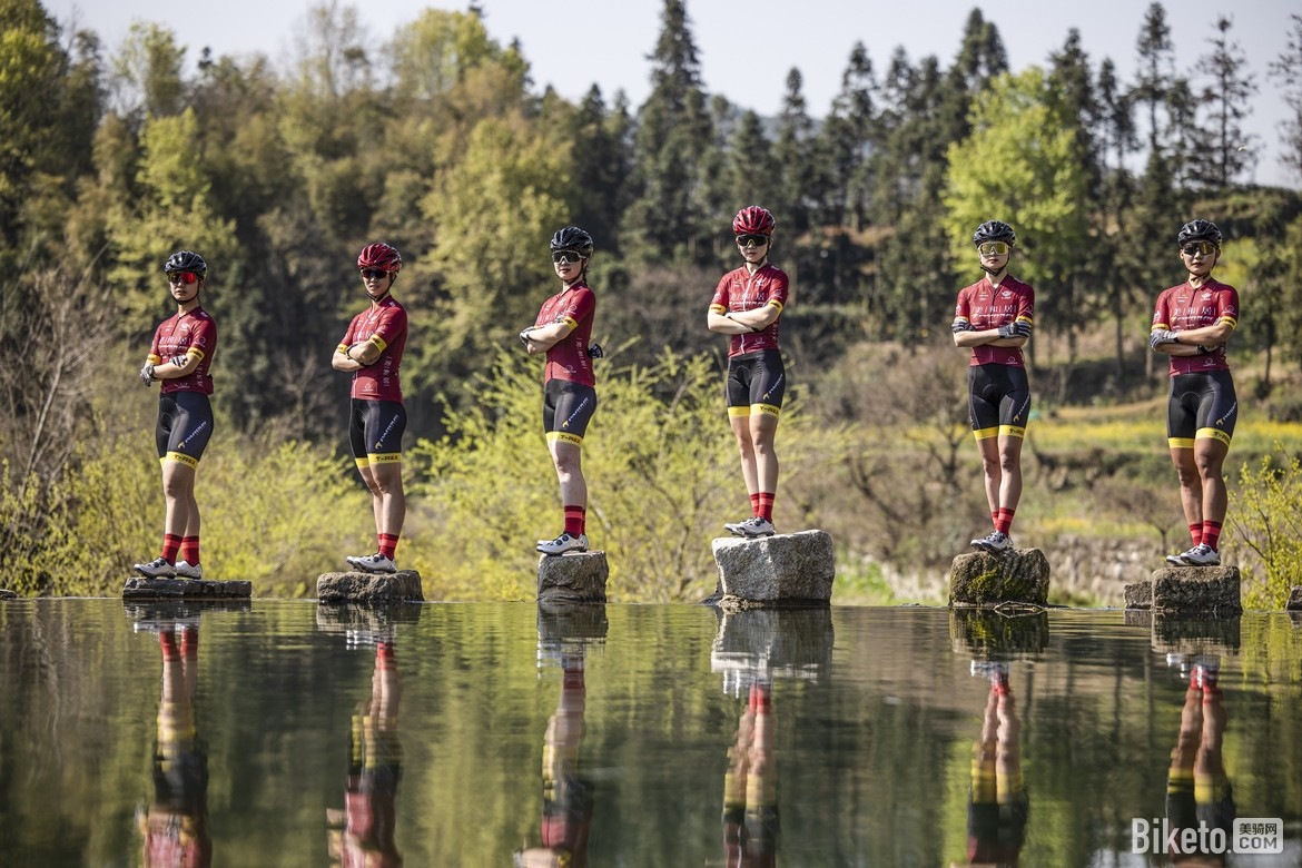 霸王龙车队成员