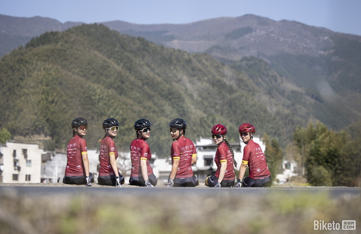 霸王龙车队成员