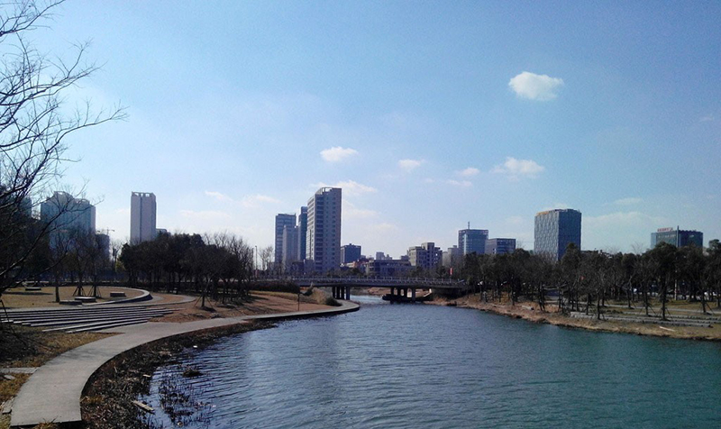 TREK100 ��������