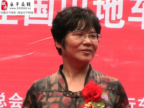 �����ر���