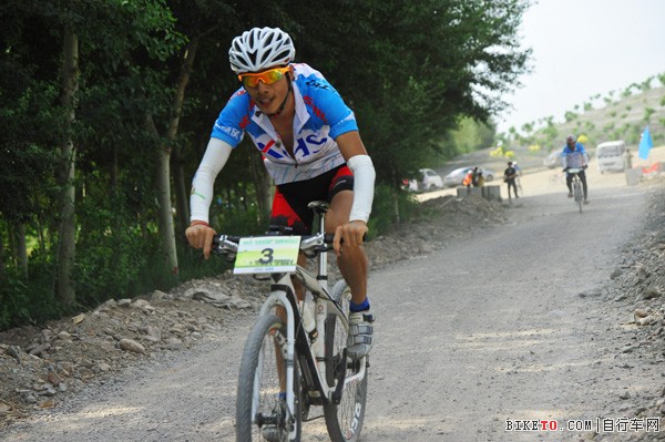 第三届丝绸之路“喜德盛”杯国际自行车拉力赛第二站