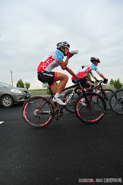 第三届丝绸之路“喜德盛”杯国际自行车拉力赛