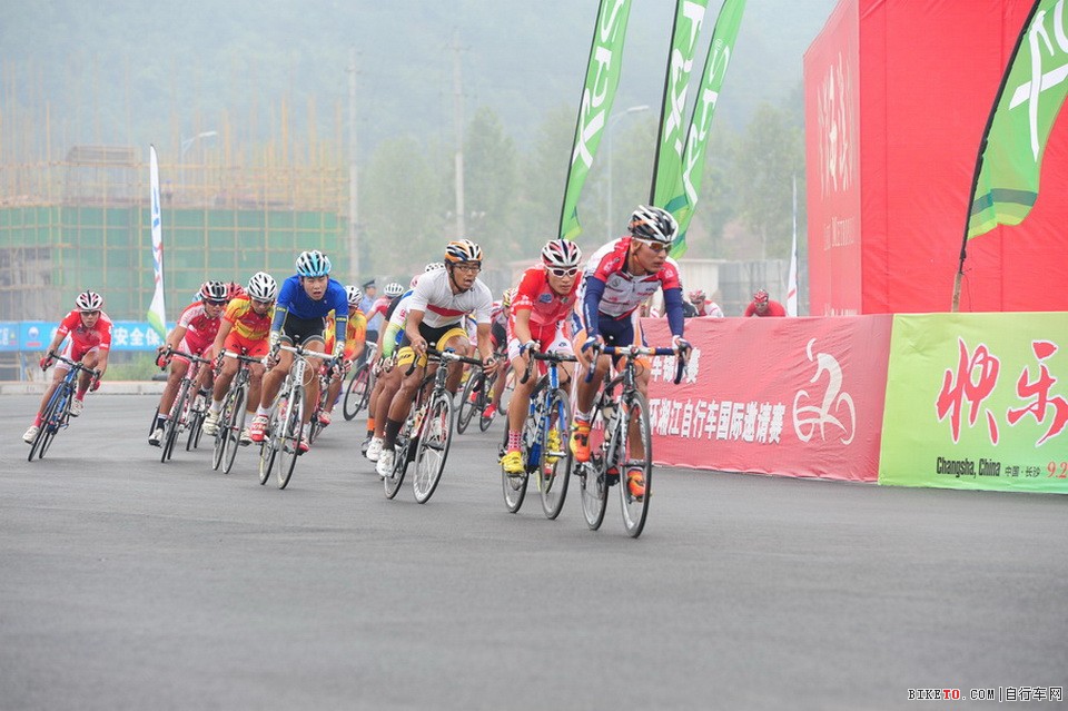 2012全国公路锦标赛暨喜德盛杯环湘江国际自行车邀请赛(图文)