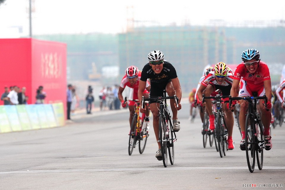 2012全国公路锦标赛暨喜德盛杯环湘江国际自行车邀请赛(图文)