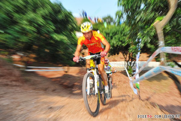 喜德盛国际自行车训练基地启用仪式暨赛道测试赛