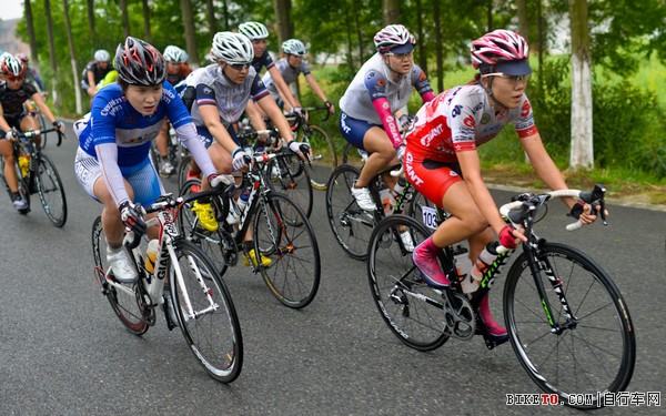 环崇明岛女子赛第二站:前世界冠军Giorgia逆袭拿下单站12 环崇明岛女子赛第二站:前世界冠军Giorgia逆袭拿下单站12