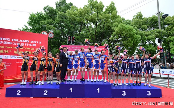 ��������Ů��������վ���Ĵ��������ж�Annette������