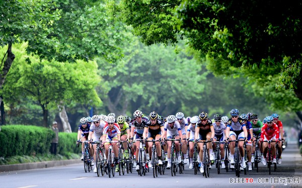 ��������Ů��������վ���Ĵ��������ж�Annette������7