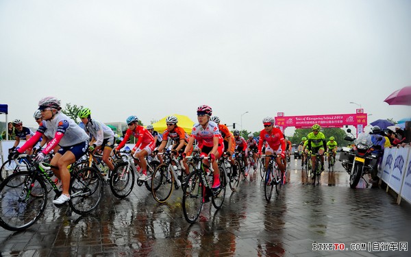 环崇明岛女子赛第二站:前世界冠军Giorgia逆袭拿下单站3 环崇明岛女子赛第二站:前世界冠军Giorgia逆袭拿下单站3