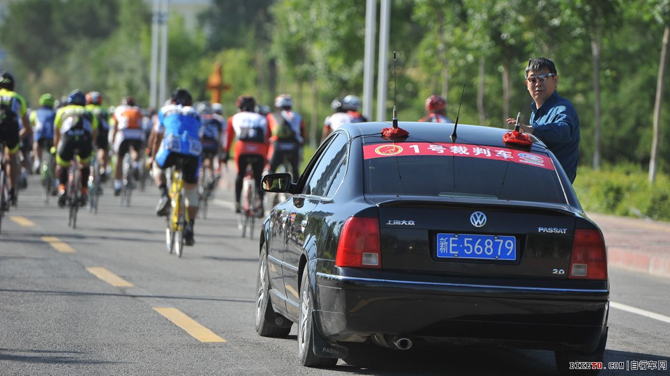 赛里木湖首战——丹尼尔力压朱梵心夺冠,李昕