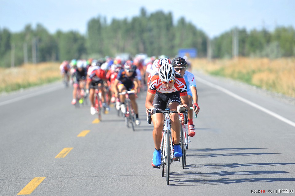 赛里木湖首战——丹尼尔力压朱梵心夺冠