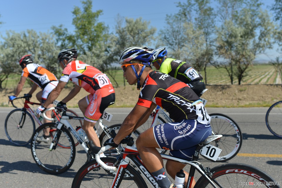 赛里木湖首战——丹尼尔力压朱梵心夺冠,高刚照