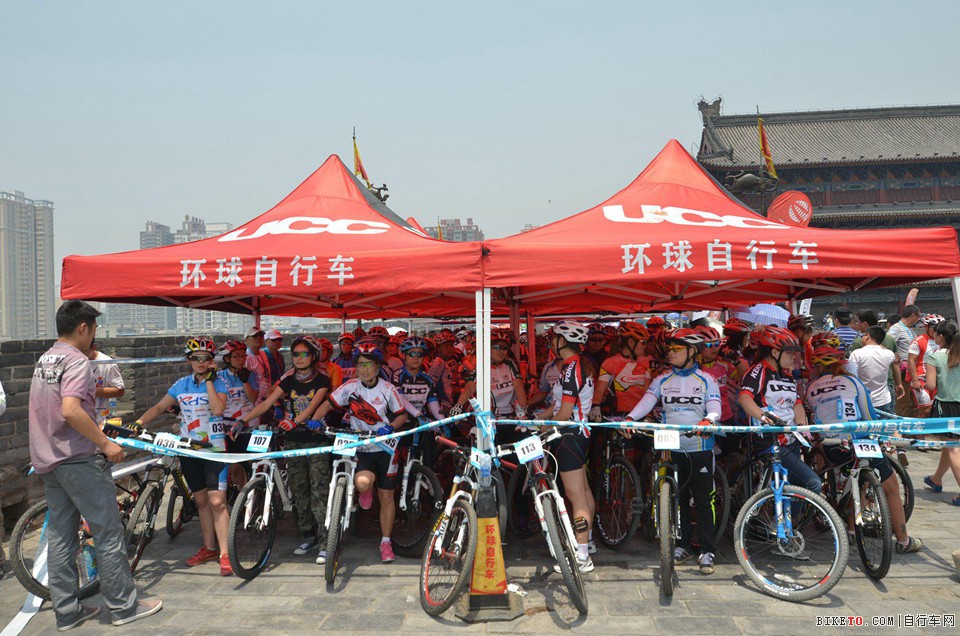 西安城墙赛 (4).jpg 西安城墙赛 (4).jpg