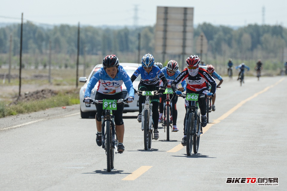 喜德盛丝绸之路拉力赛2013day2 (23).jpg