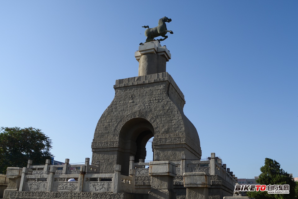 喜德盛丝绸之路拉力赛2013day2 (1).jpg