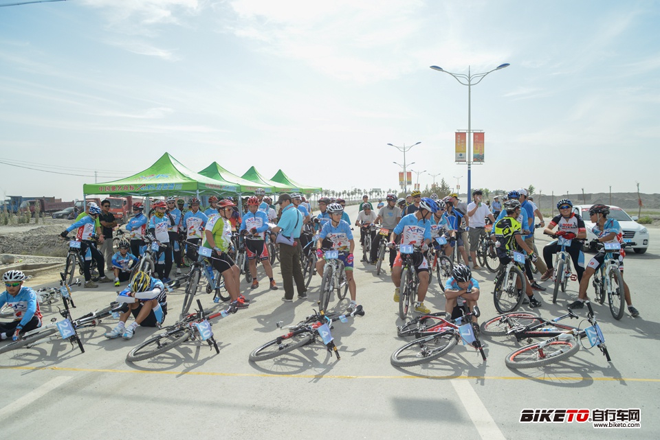 喜德盛丝绸之路2013第五天 (23).jpg