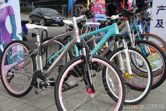 �ݰ���,���г�,���껪,����,2013,ɽ�س���