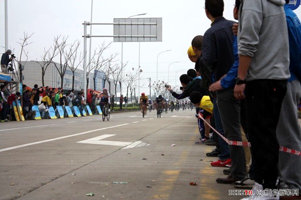 2014�人�ݸ�������һվ������·��Ȧ��