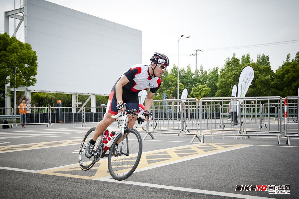 斯柯达明锐杯上海公路自行车赛,国际汽车城魁地仑之夜 斯柯达明锐杯上海公路自行车赛,国际汽车城魁地仑之夜