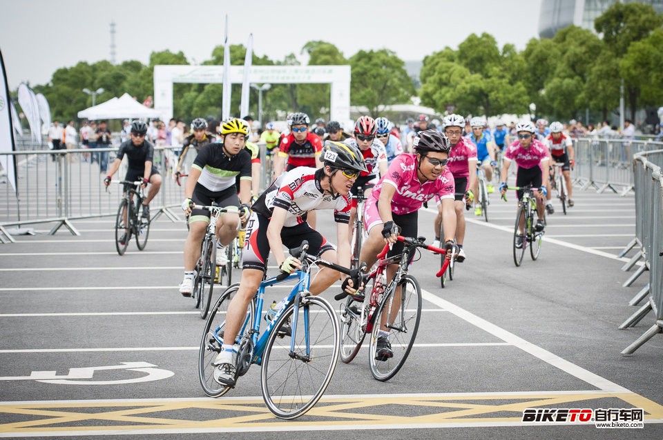 斯柯达明锐杯上海公路自行车赛,国际汽车城魁地仑之夜 斯柯达明锐杯上海公路自行车赛,国际汽车城魁地仑之夜
