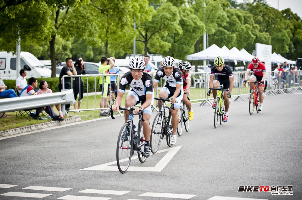 斯柯达明锐杯上海公路自行车赛,国际汽车城魁地仑之夜 斯柯达明锐杯上海公路自行车赛,国际汽车城魁地仑之夜