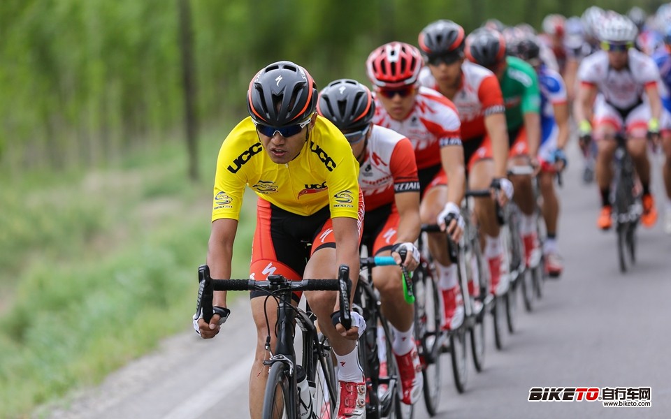 环赛里木湖 (3).jpg 环赛里木湖 (3).jpg