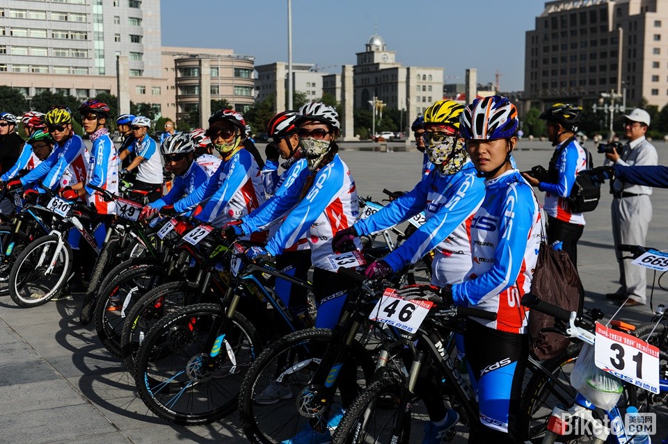 喜德盛丝绸之路2014酒泉站 (2).jpg 喜德盛丝绸之路2014酒泉站 (2).jpg