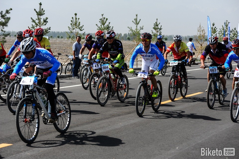 喜德盛丝绸之路2014酒泉站 (17).jpg 喜德盛丝绸之路2014酒泉站 (17).jpg