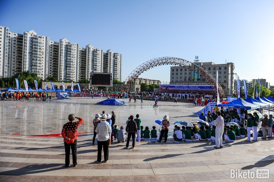 喜德盛丝绸之路嘉峪关站 (1).jpg 喜德盛丝绸之路嘉峪关站 (1).jpg