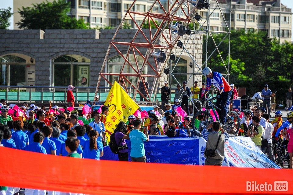 喜德盛丝绸之路嘉峪关站 (2).jpg 喜德盛丝绸之路嘉峪关站 (2).jpg