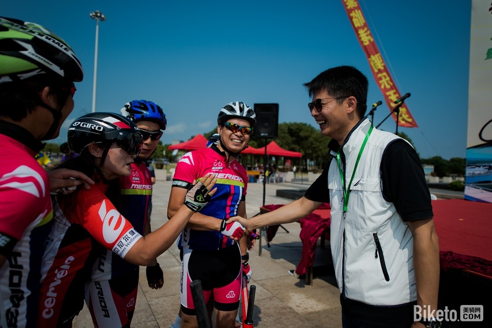 SCP_SH_87“你知道伐,我们刚刚想要换车架,就抽中了,谢谢哦!”.jpg SCP_SH_87“你知道伐,我们刚刚想要换车架,就抽中了,谢谢哦!”.jpg