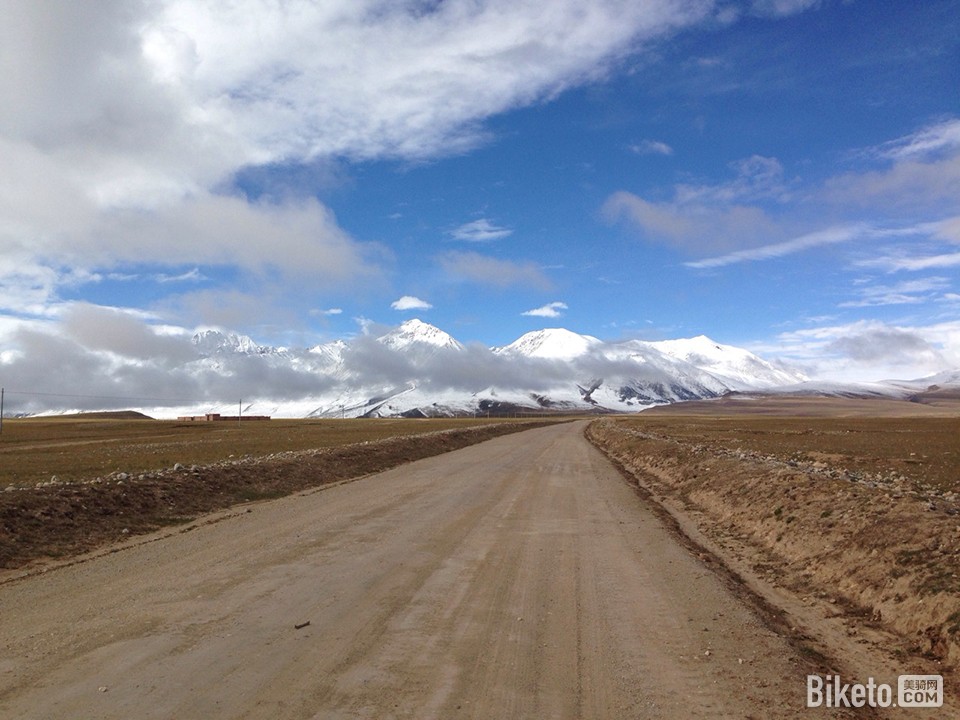 2014雪古拉峰自行车越野挑战赛 2014雪古拉峰自行车越野挑战赛