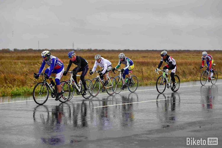 �ڶ��조��Ϲ�ӵ����ж����г�������