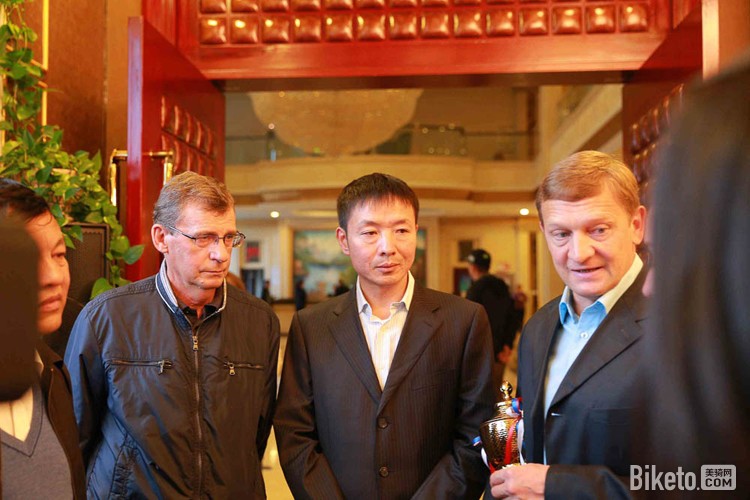 �ڶ��조��Ϲ�ӵ����ж����г�������