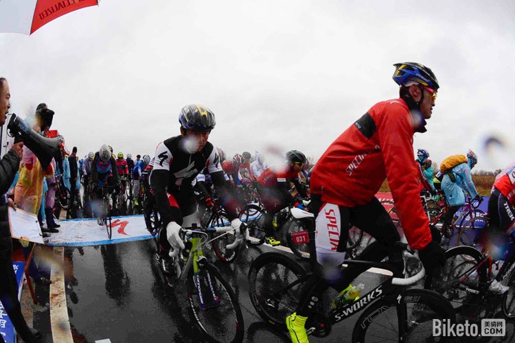 �ڶ��조��Ϲ�ӵ����ж����г�������