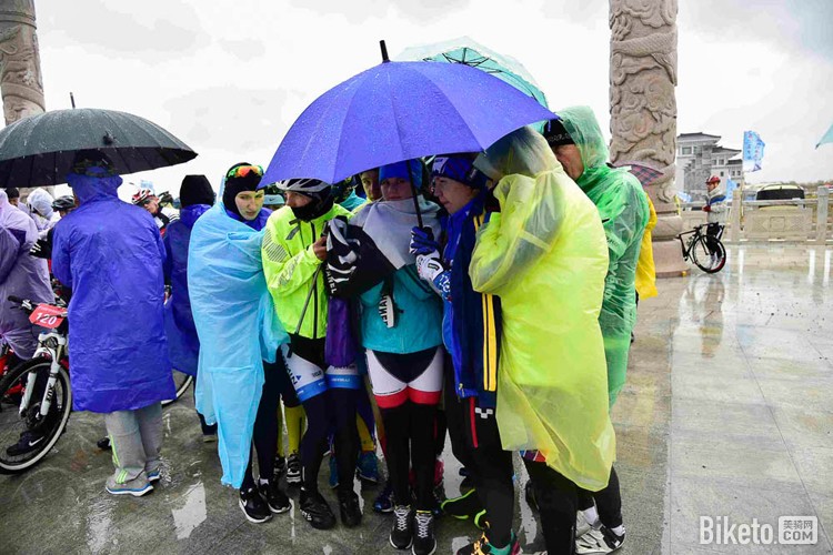 �ڶ��조��Ϲ�ӵ����ж����г�������