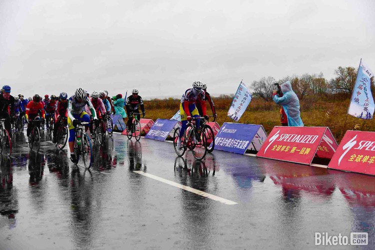 �ڶ��조��Ϲ�ӵ����ж����г�������