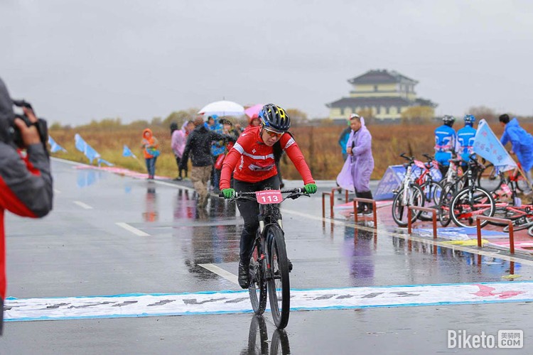 �ڶ��조��Ϲ�ӵ����ж����г�������