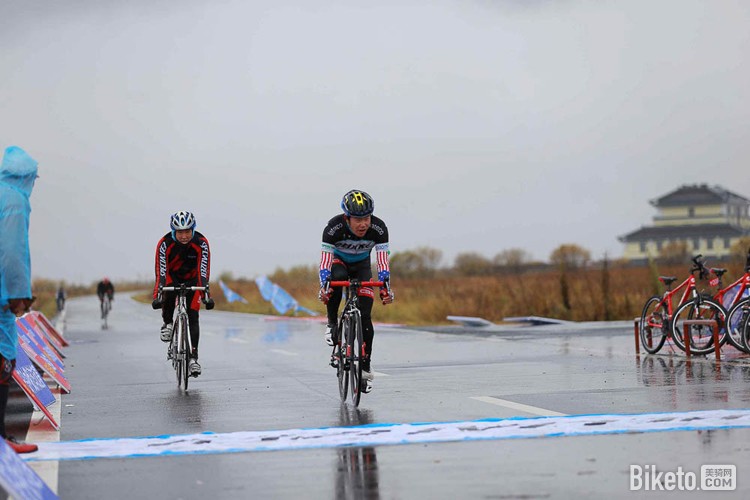 �ڶ��조��Ϲ�ӵ����ж����г�������