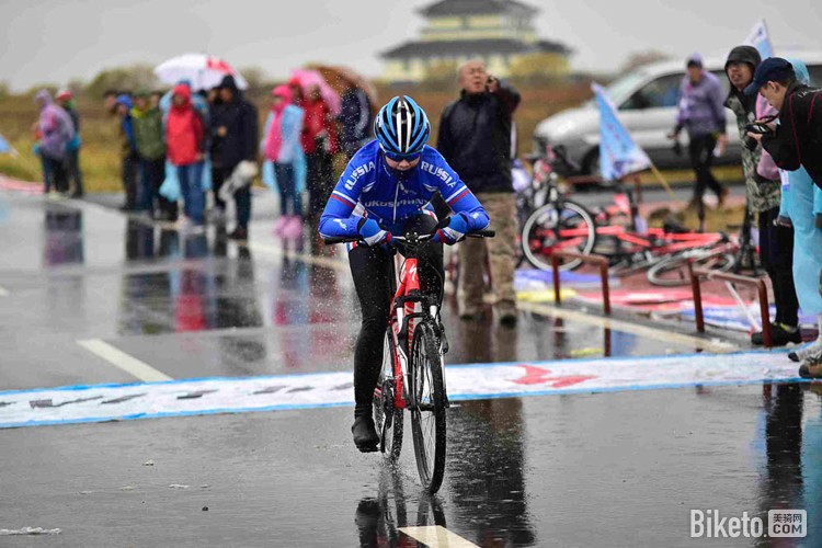 �ڶ��조��Ϲ�ӵ����ж����г�������