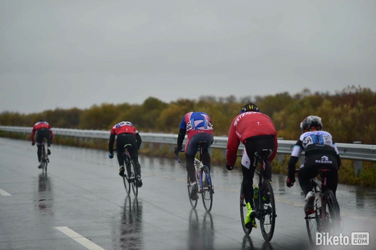 �ڶ��조��Ϲ�ӵ����ж����г�������